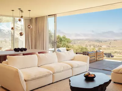 Three_Bedroom_Living_Room-Banyan_Tree_Veya-Valle_de_Guadalupe 