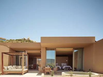 Serenity Pool Suite Twin